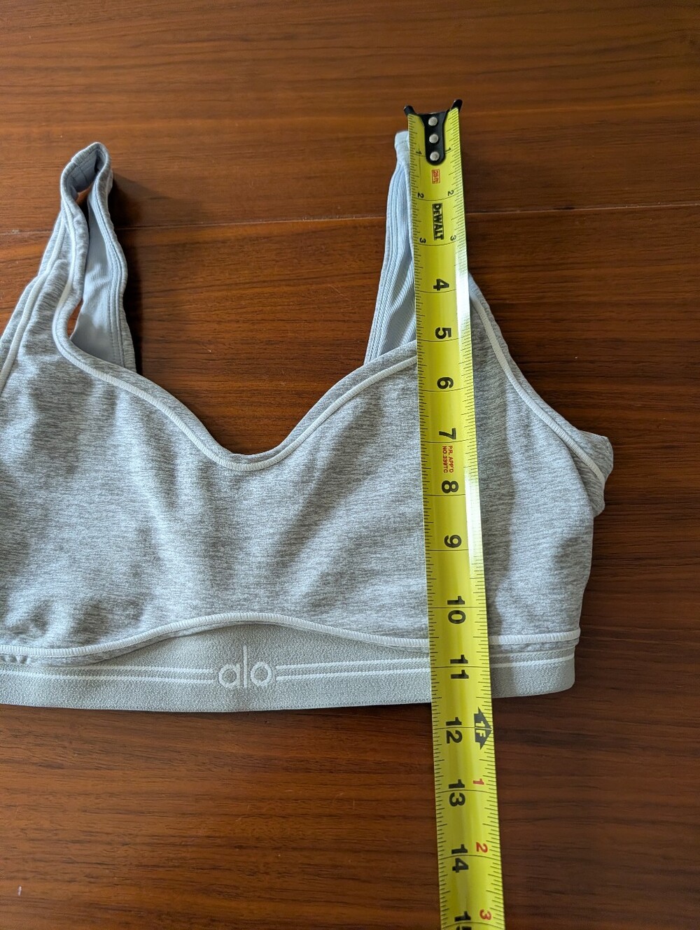 Alo Yoga Alosoft Heart Throb Bra Athletic Heather Grey/White Missing Size Tag - Picture 3 of 5